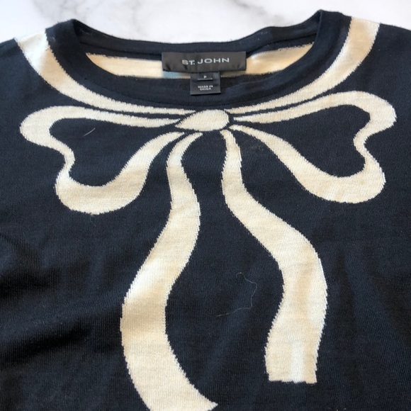 St. John Bow Detail Lightweight Sweater Size SP - Picture 4 of 5